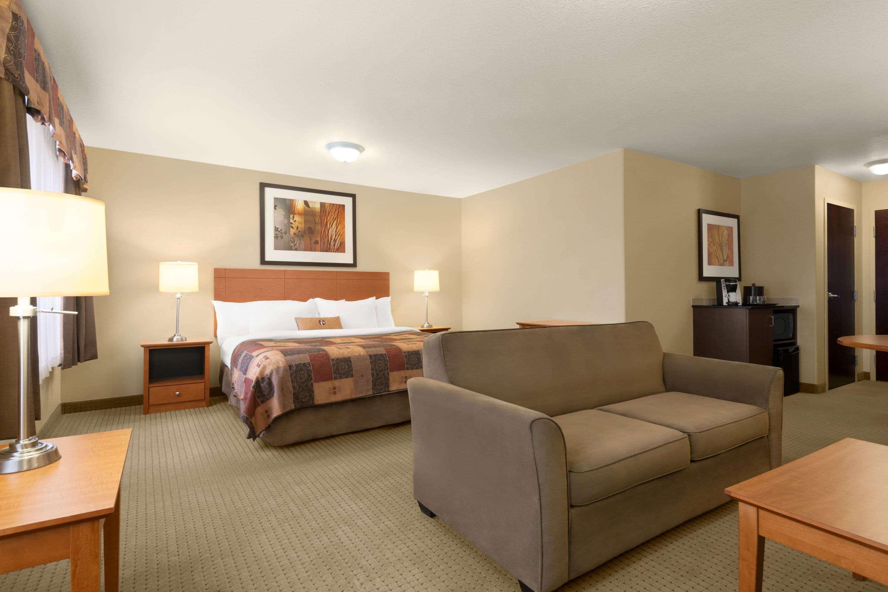 Ramada By Wyndham Drayton Valley מראה חיצוני תמונה