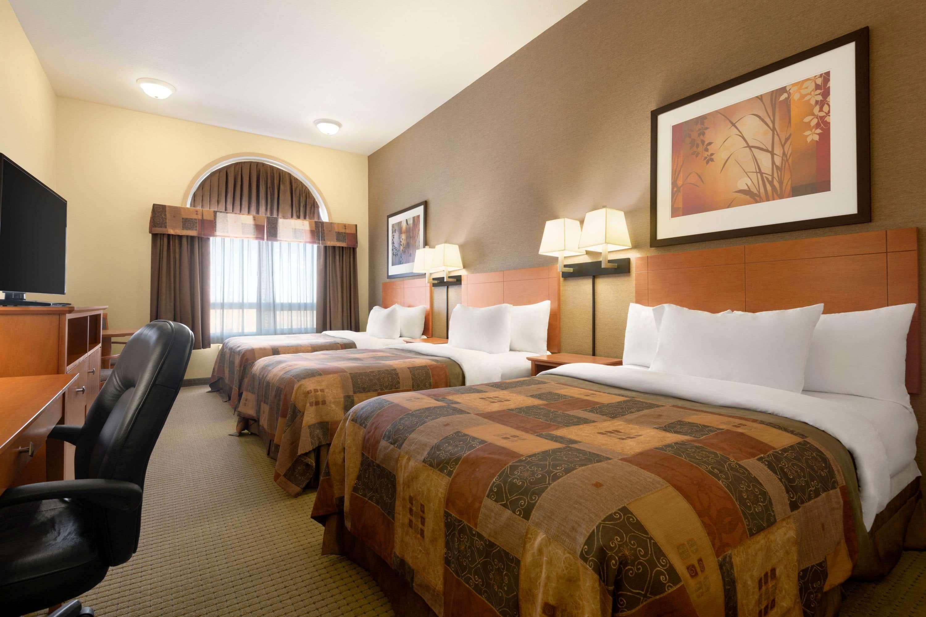 Ramada By Wyndham Drayton Valley מראה חיצוני תמונה
