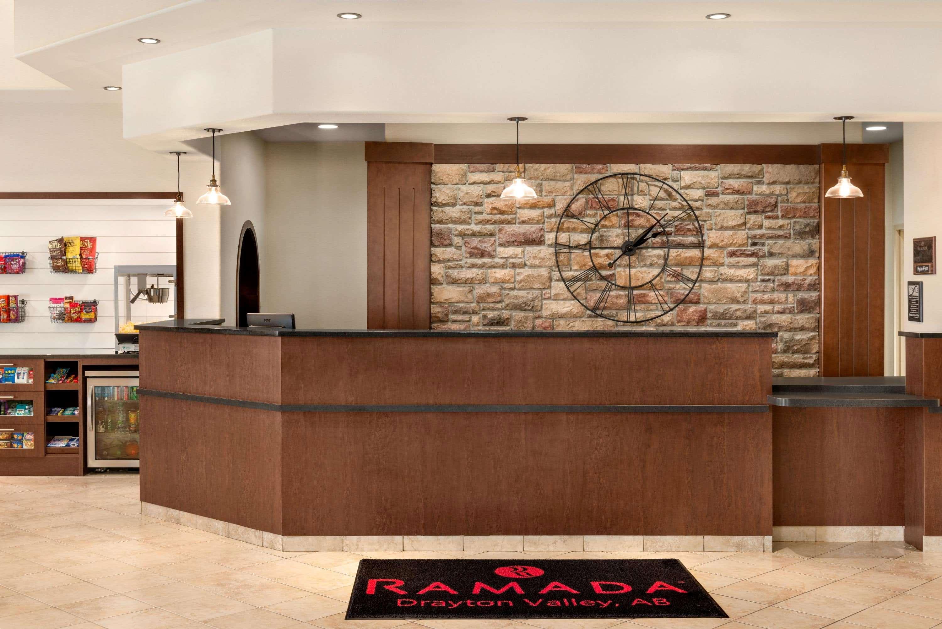Ramada By Wyndham Drayton Valley מראה חיצוני תמונה
